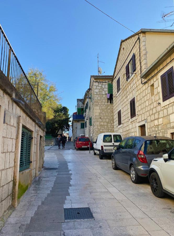En-Suite Iris On Rokova Street - 5 Min Walk To The Old Town Of Split Buitenkant foto