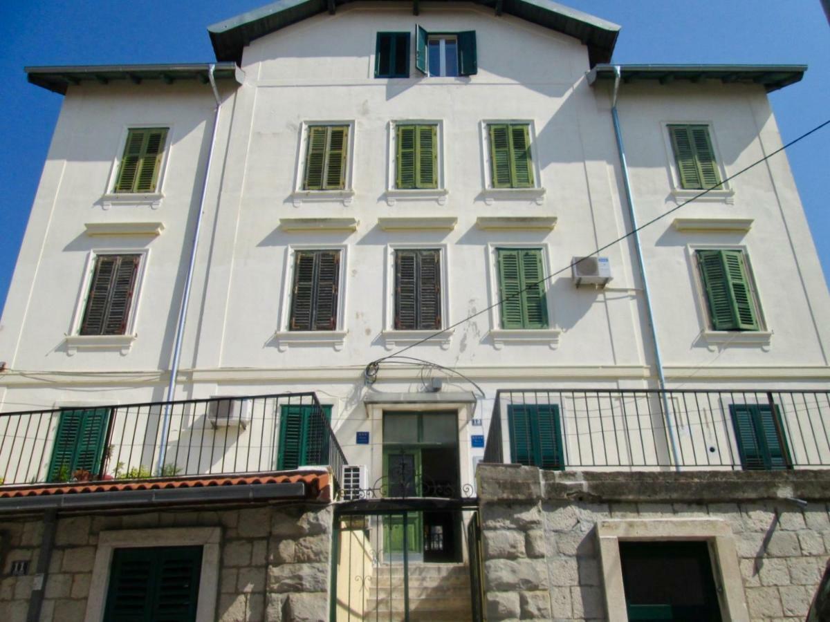 En-Suite Iris On Rokova Street - 5 Min Walk To The Old Town Of Split Buitenkant foto